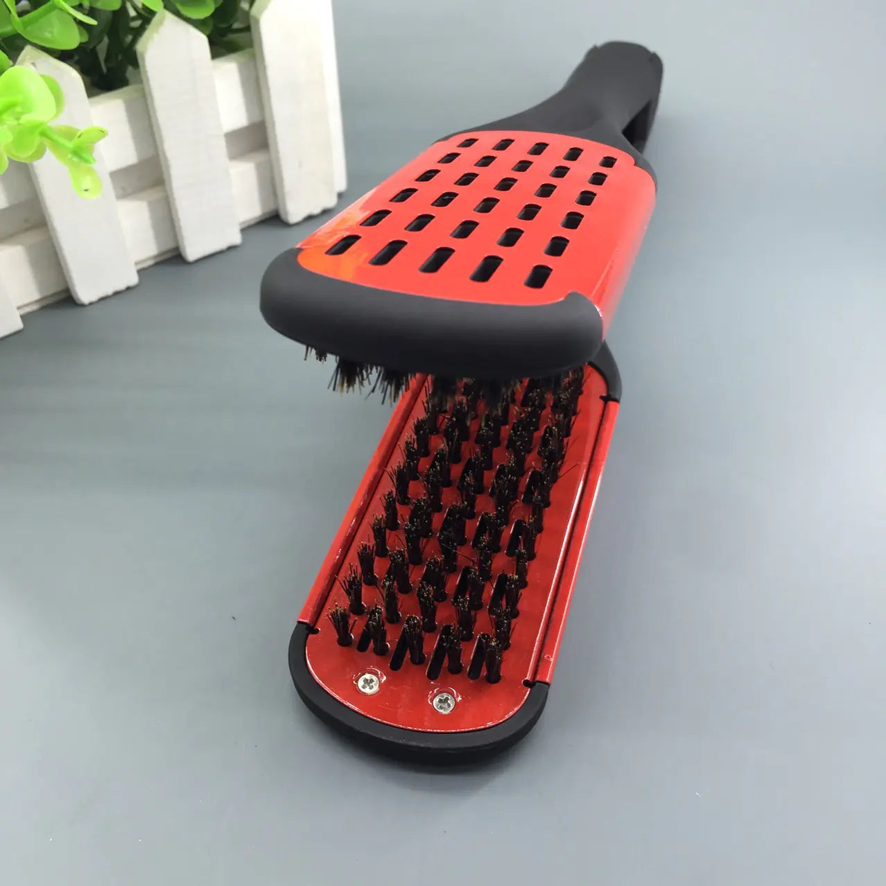 Silk press straightening brush